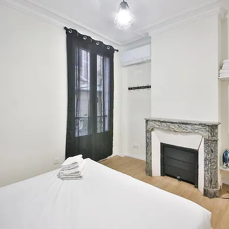 B0#appart 4pers#champs Elysees#arc De Triomphe